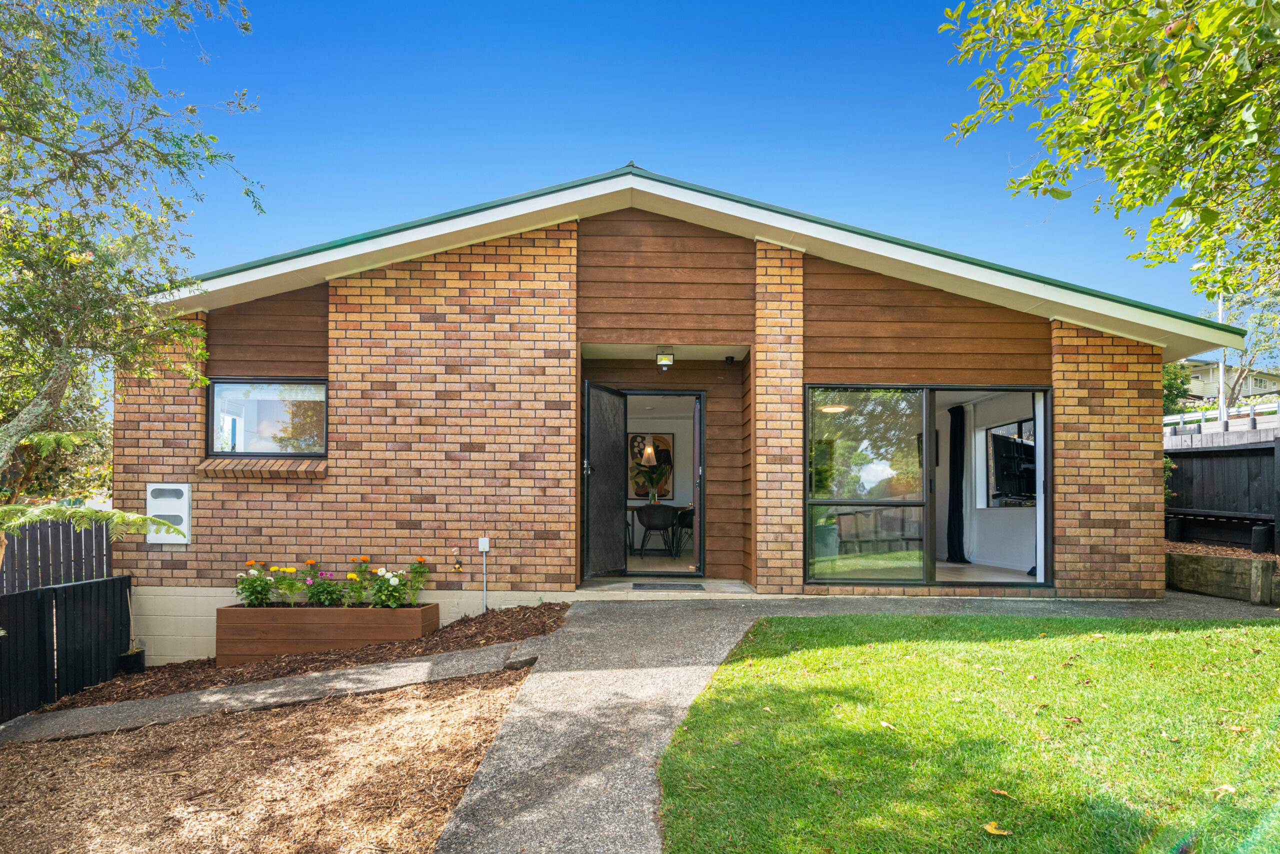 60 Goldfinch Rise, Unsworth Heights