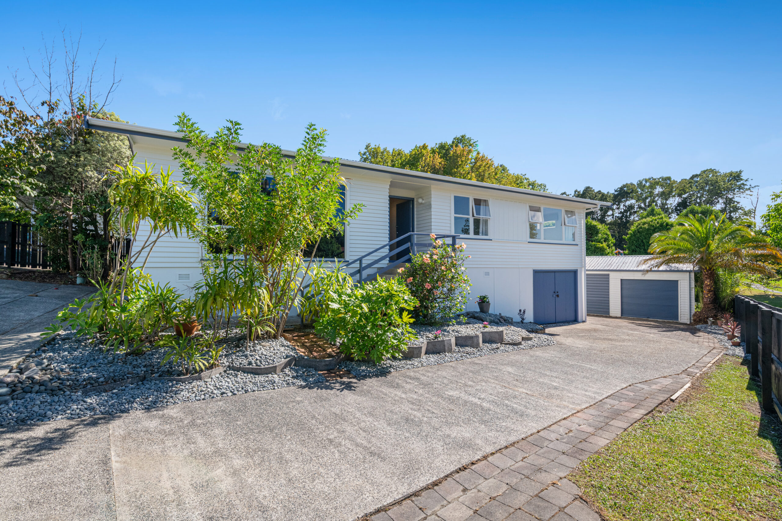 39 Totaravale Drive, Totara Vale