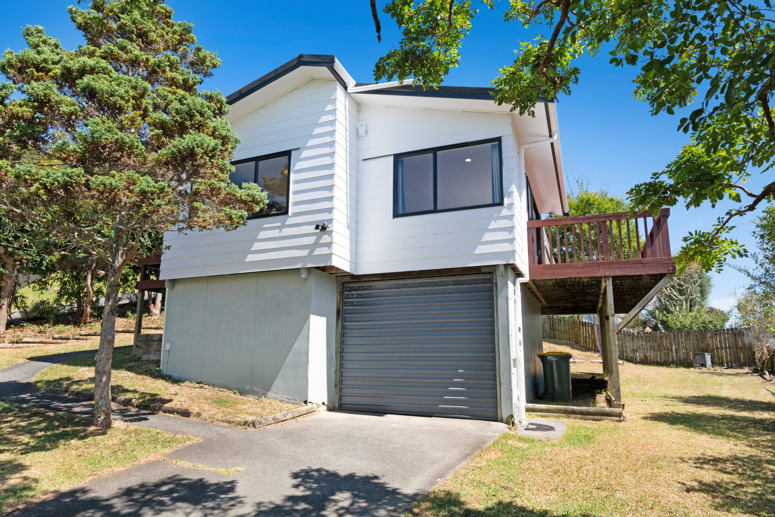 5 Camilla Grove, Totara Vale - David Ding Real Estate